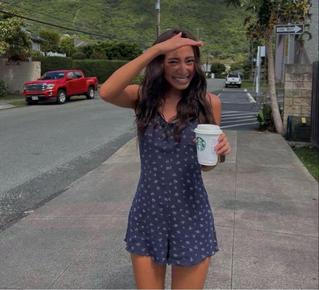 ♡アリシア 花柄キャミソールロンパース ネイビー♡