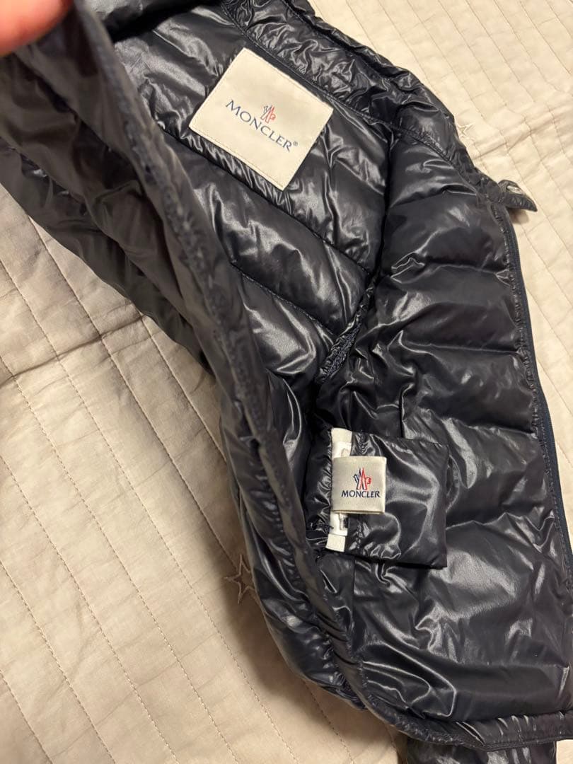 限定価格★MONCLER★薄手黒ダウンジャケット《18-24M/86》