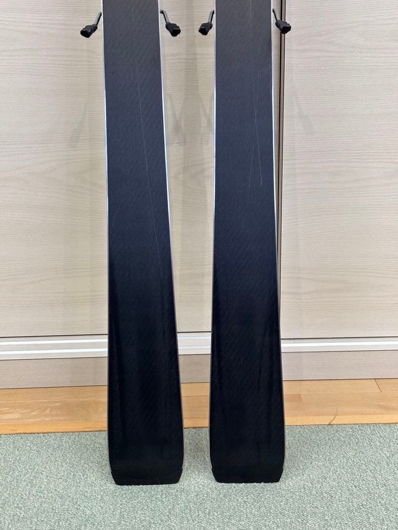 Völkl Racetiger SX スキー