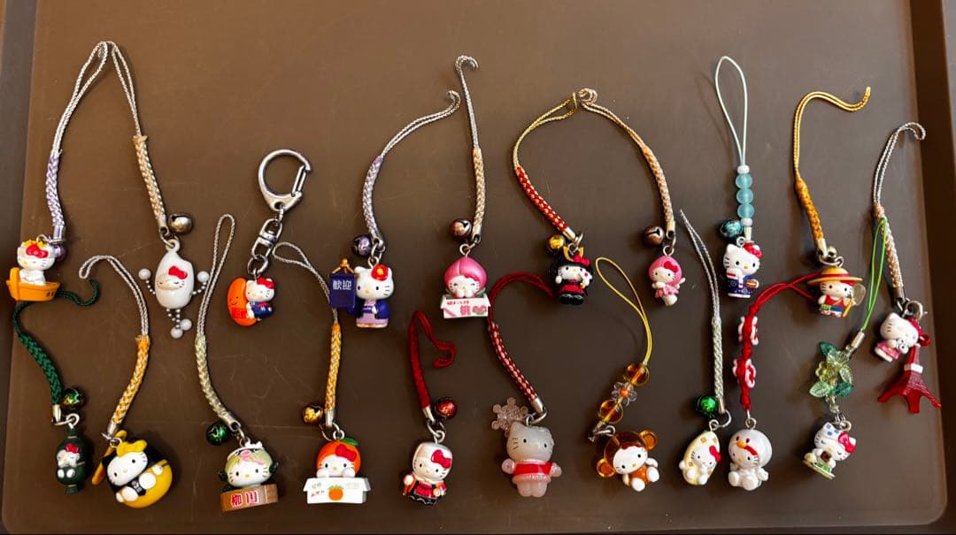 ハローキティ ご当地　ストラップ 20個セット