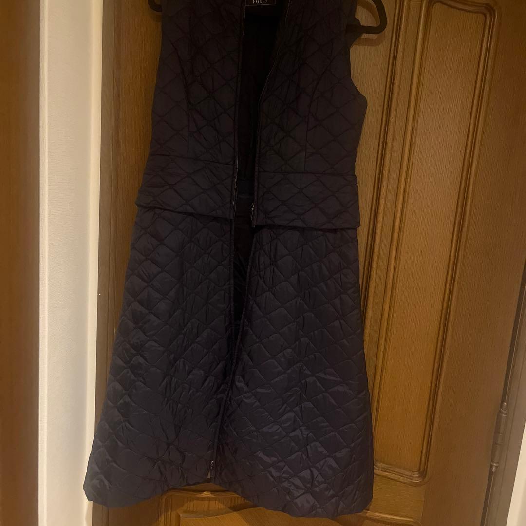 FOXEY ネイビー キルティングダウンベスト