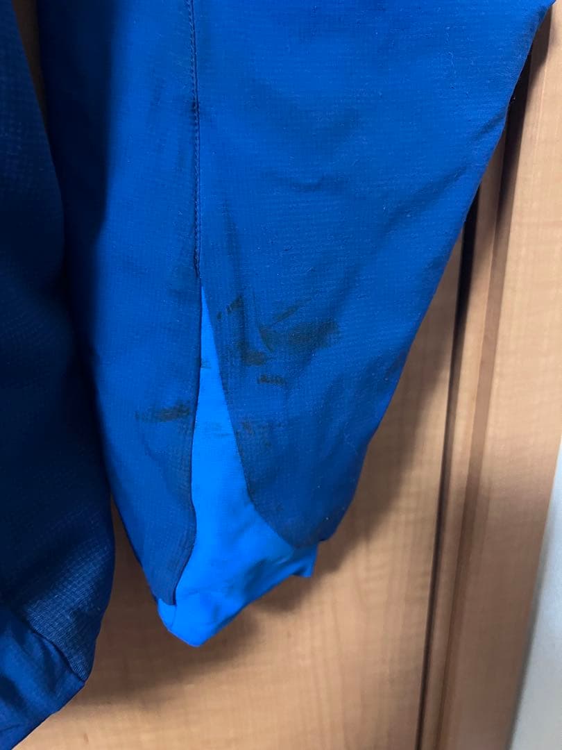 ARC'TERYX アトムフーディ90s