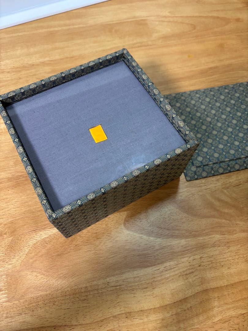 象　玉石　碧玉　台座付き　置物