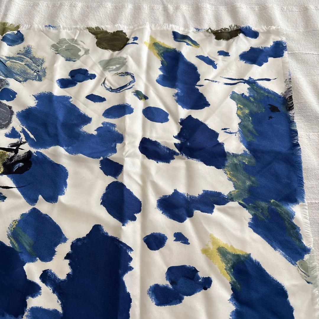 イタリア製　イヴサンローラン　リヴ・ゴーシュ　シルク　スカーフ　YSL 花柄　絹