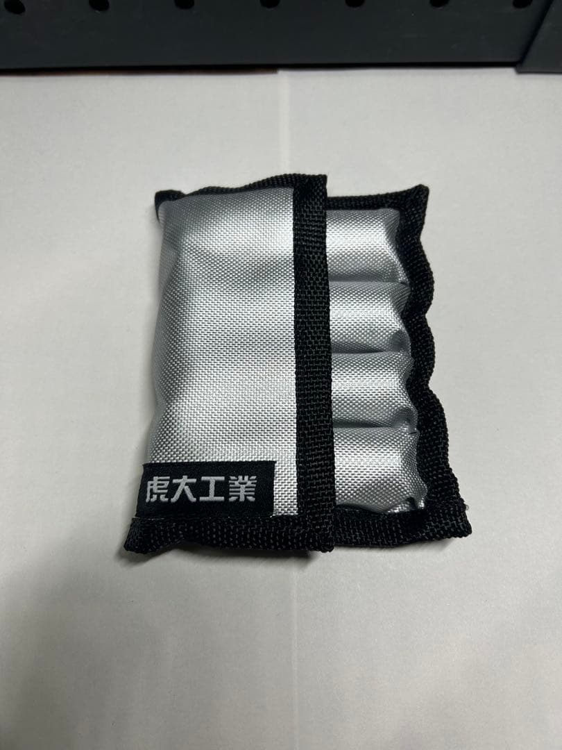 虎大工業 BT-20 バッテリー　充電器付き