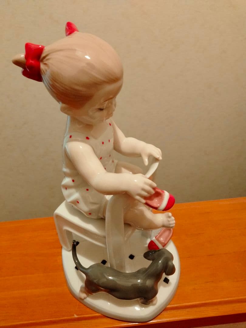 美品 リヤドロ「隠しちゃだめよ！！」