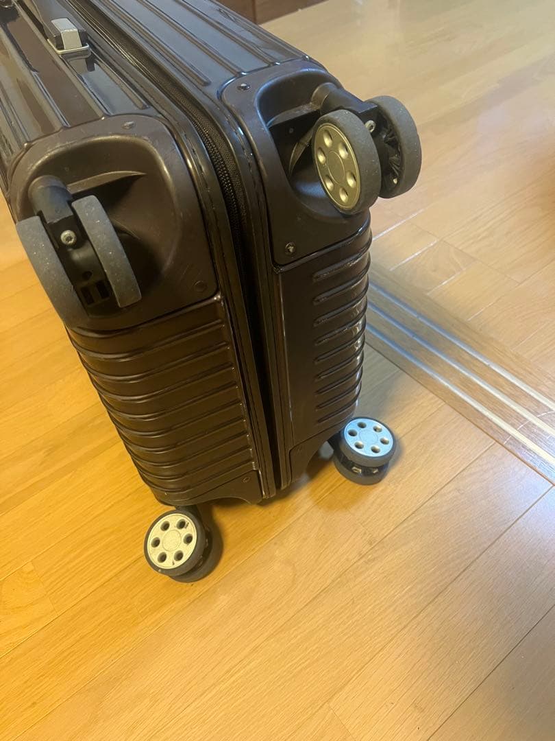 RIMOWA リモワ SALSA DELUXE ドイツ 63L 3〜5泊 4輪