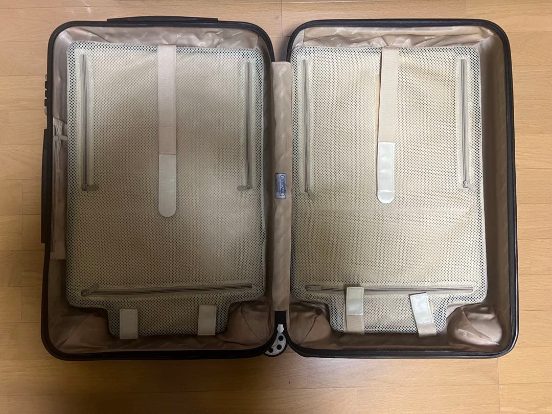 RIMOWA リモワ SALSA DELUXE ドイツ 63L 3〜5泊 4輪