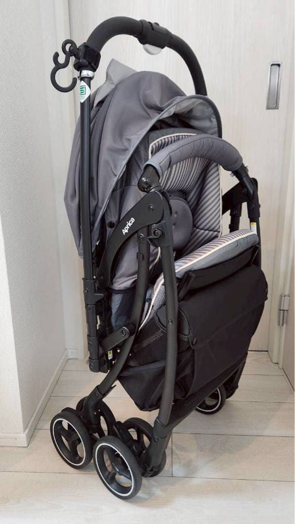 折りたたみアップリカ　ラクーナクッションフリーAB ベビーカー　グレー