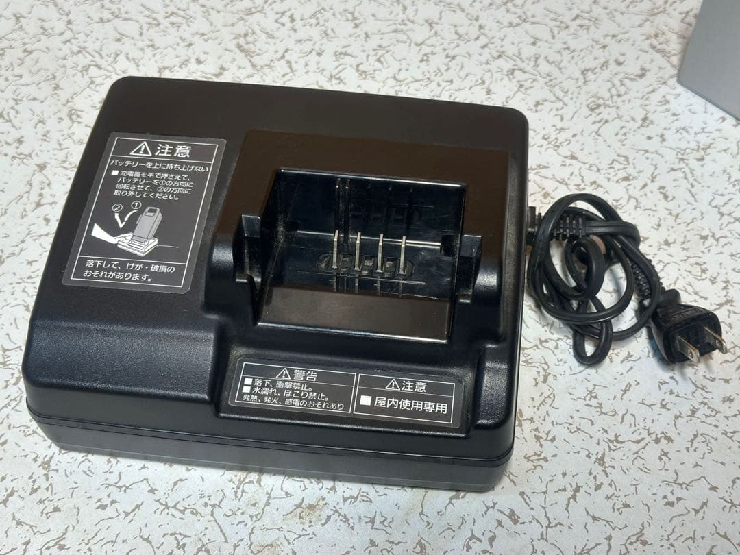 Panasonic 電動自転車用充電器 黒 NKJ073Z