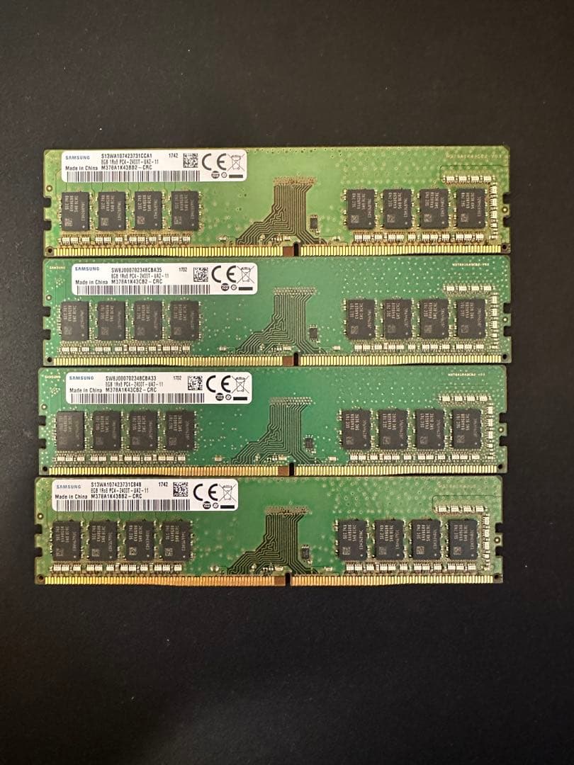 メモリ　DDR4 32GB 8*4