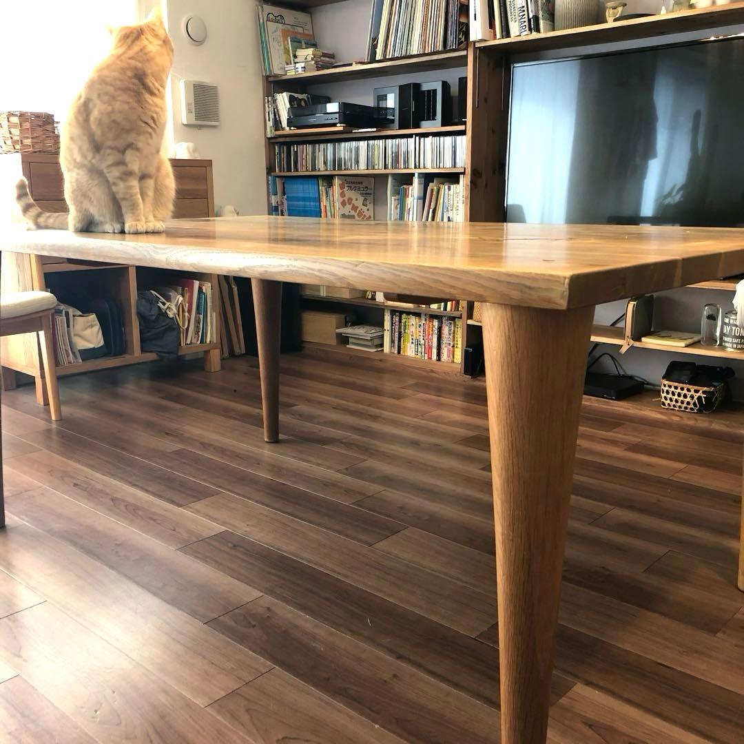 すーさんです 飛騨産業　キツツキ　森のことばシリーズ　ダイニングテーブル