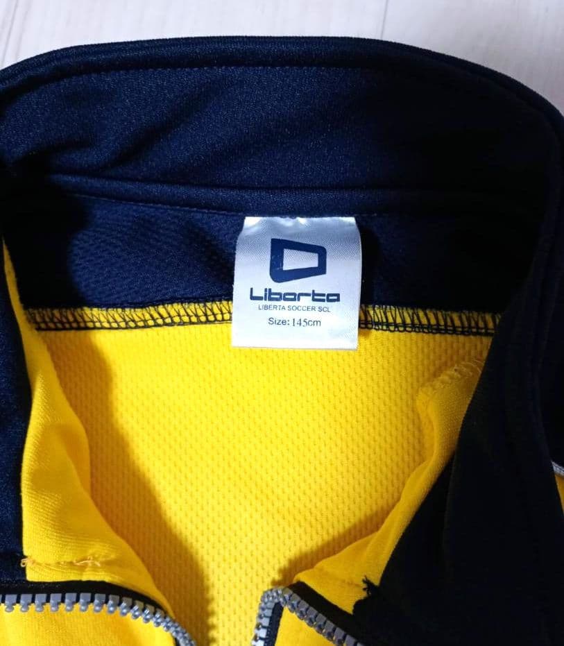 リベルタ LIBERTA サッカー ユニフォーム ジャージ 上下　145サイズ