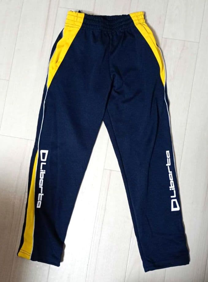 リベルタ LIBERTA サッカー ユニフォーム ジャージ 上下　145サイズ