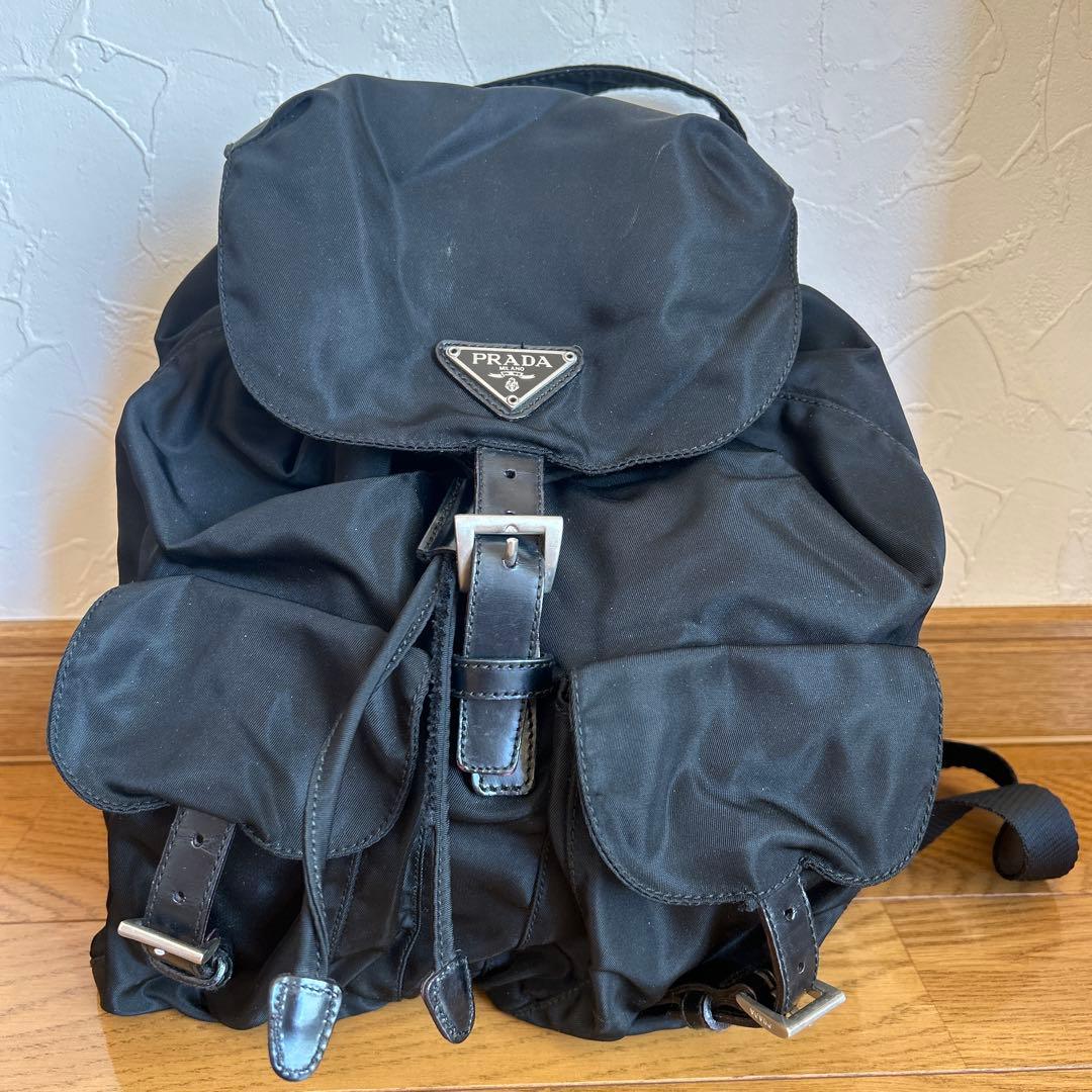 PRADA ブラックナイロンリュック 104