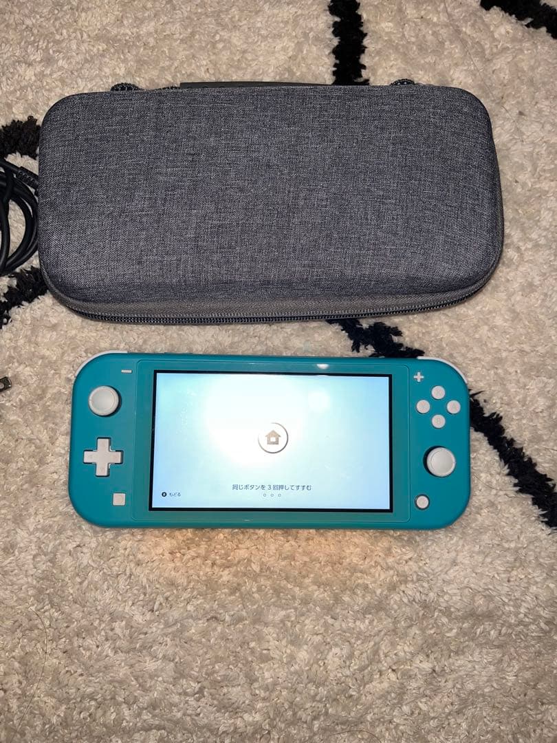 Nintendo Switch Lite 青 本体 充電器・ケース付き