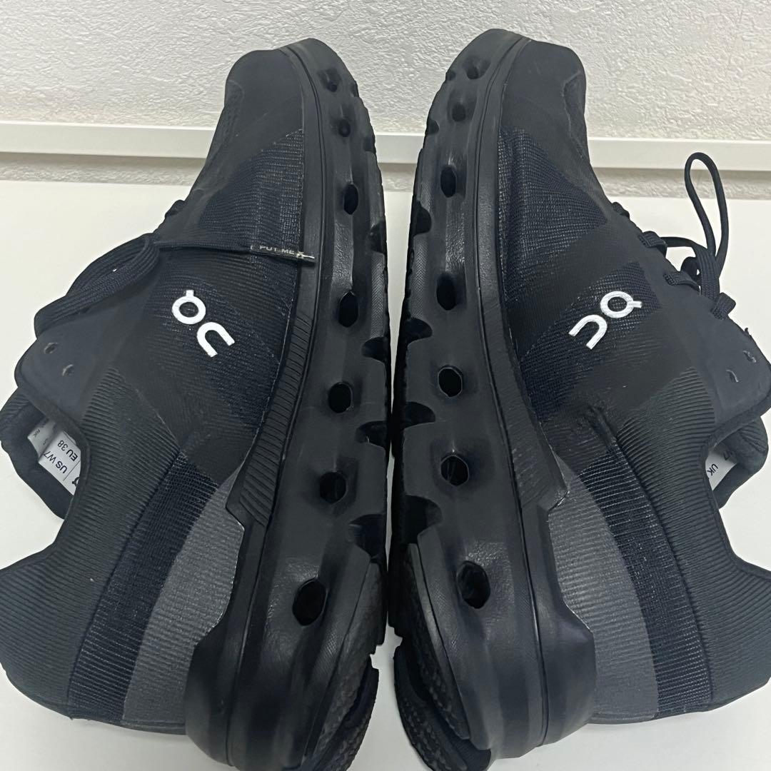 オン　ON Cloudrunner Waterproof ランニング24 美品