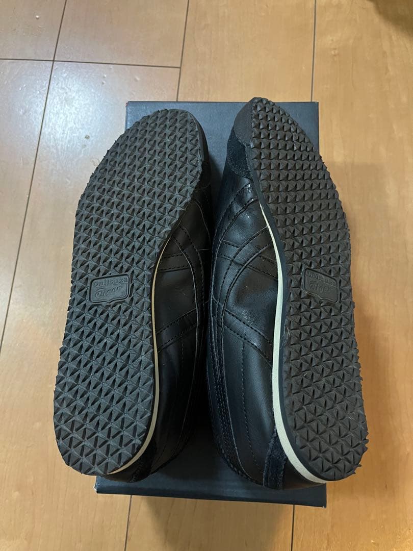 【ほぼ未使用】Onitsuka Tiger Mexico66ブラックスニーカー