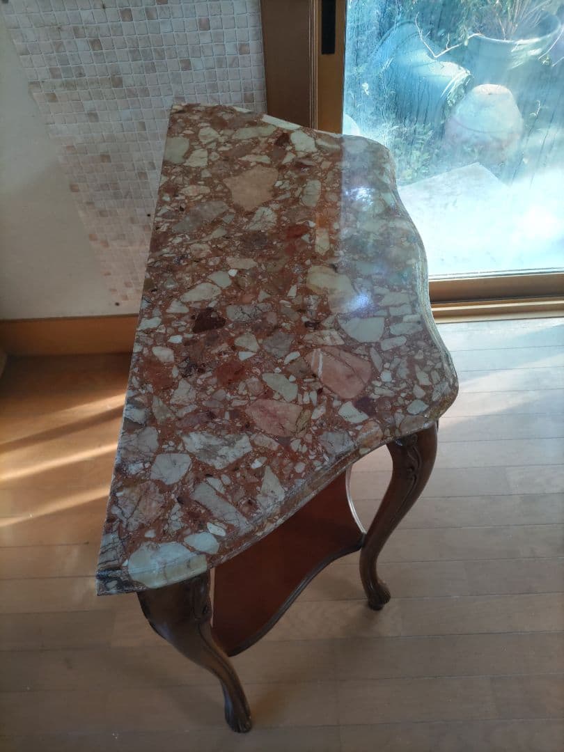 大理石天板の西洋家具