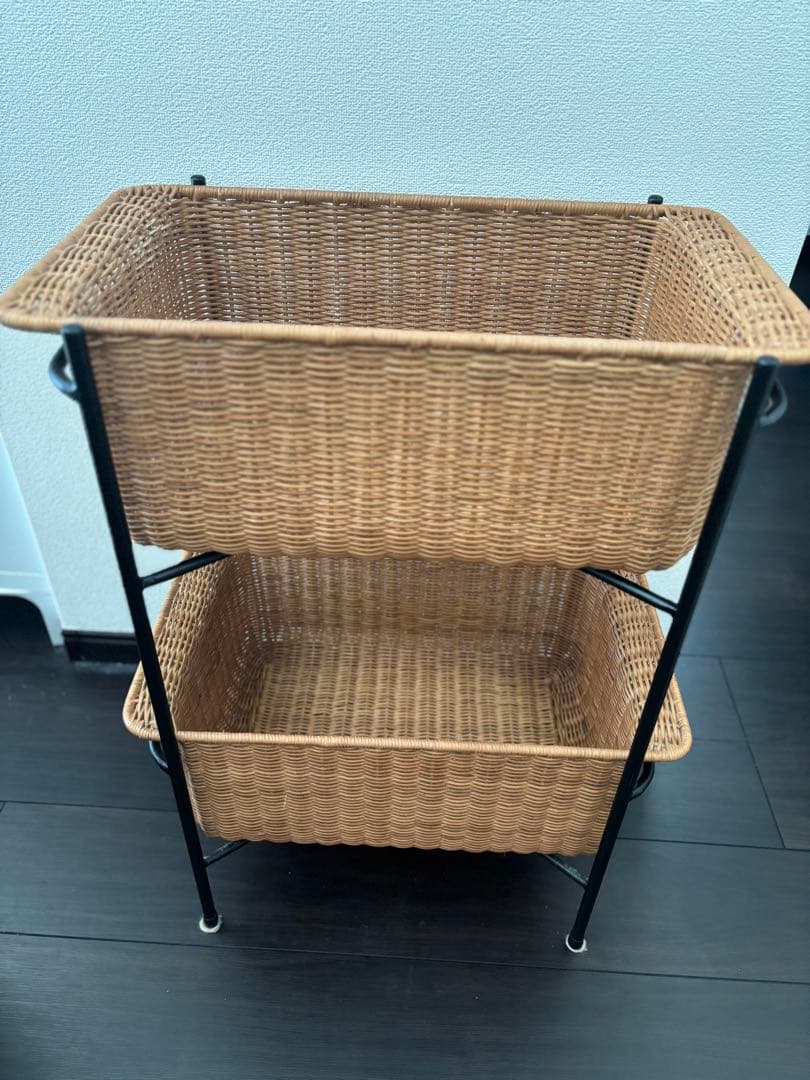 【IDEE】ワラビー　バスケット　スタンド　ブラック