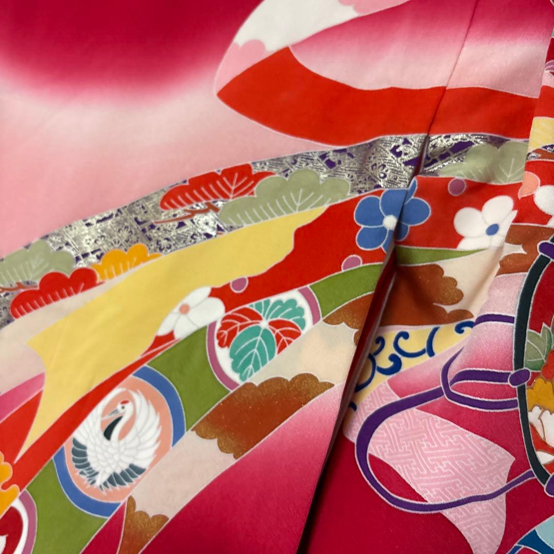 七五三 女の子 三歳 祝着 赤系 豪華友禅柄　正絹着物