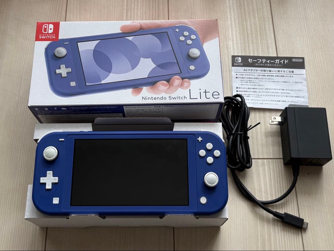 Nintendo Switch Lite ブルー　スイッチライト