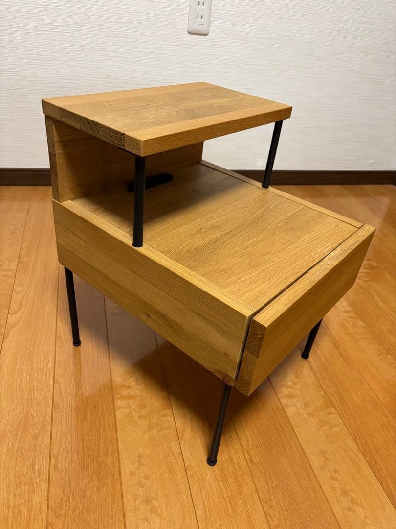 コンセント付き　ナチュラルウッド 2段構造サイドテーブル