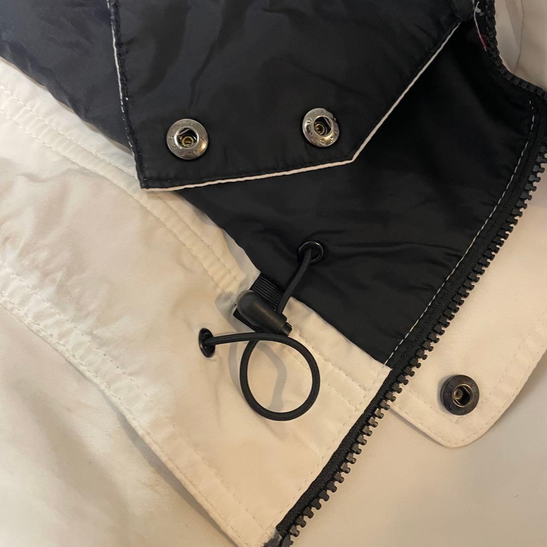 Burtonバートンスキーウェアスノーボードジャケットフード白ホワイト黒ブラック