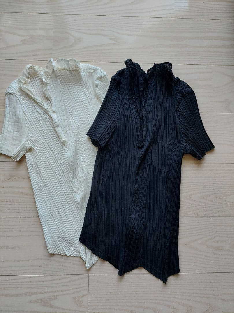 イッセイミヤケISSEY MIYAKE FETE 斜め切り替えプリーツ 黒