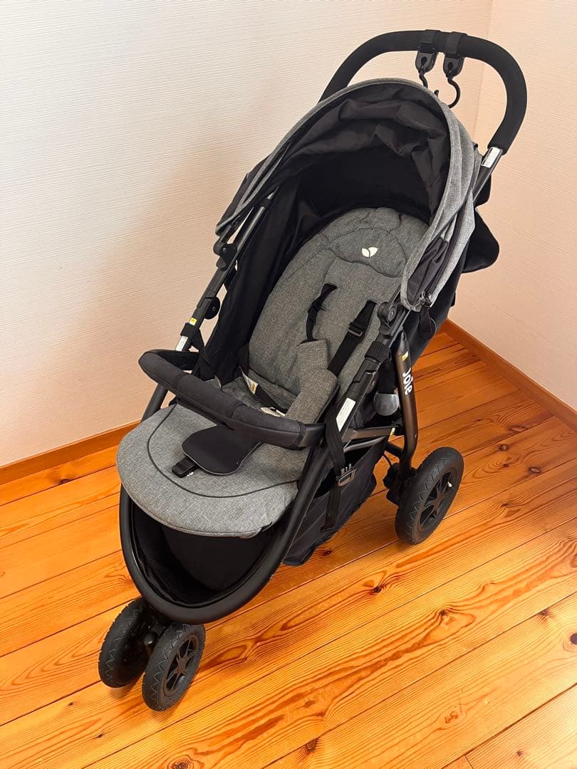 まめ　joie ベビーカー　3輪　A型