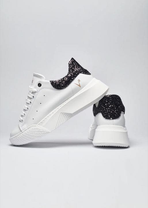 まあさん レア　V2brand スニーカー　23cm 新品