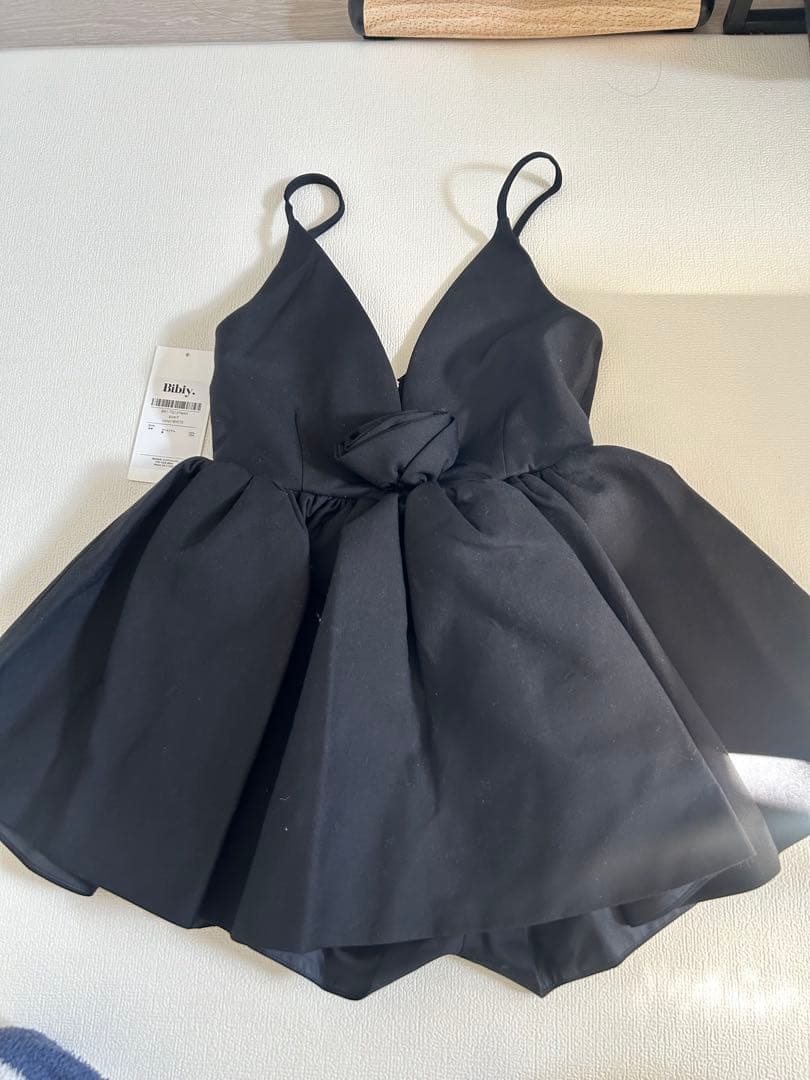 ワンピース Bibiy. ALEXA FLOWER ROMPERS