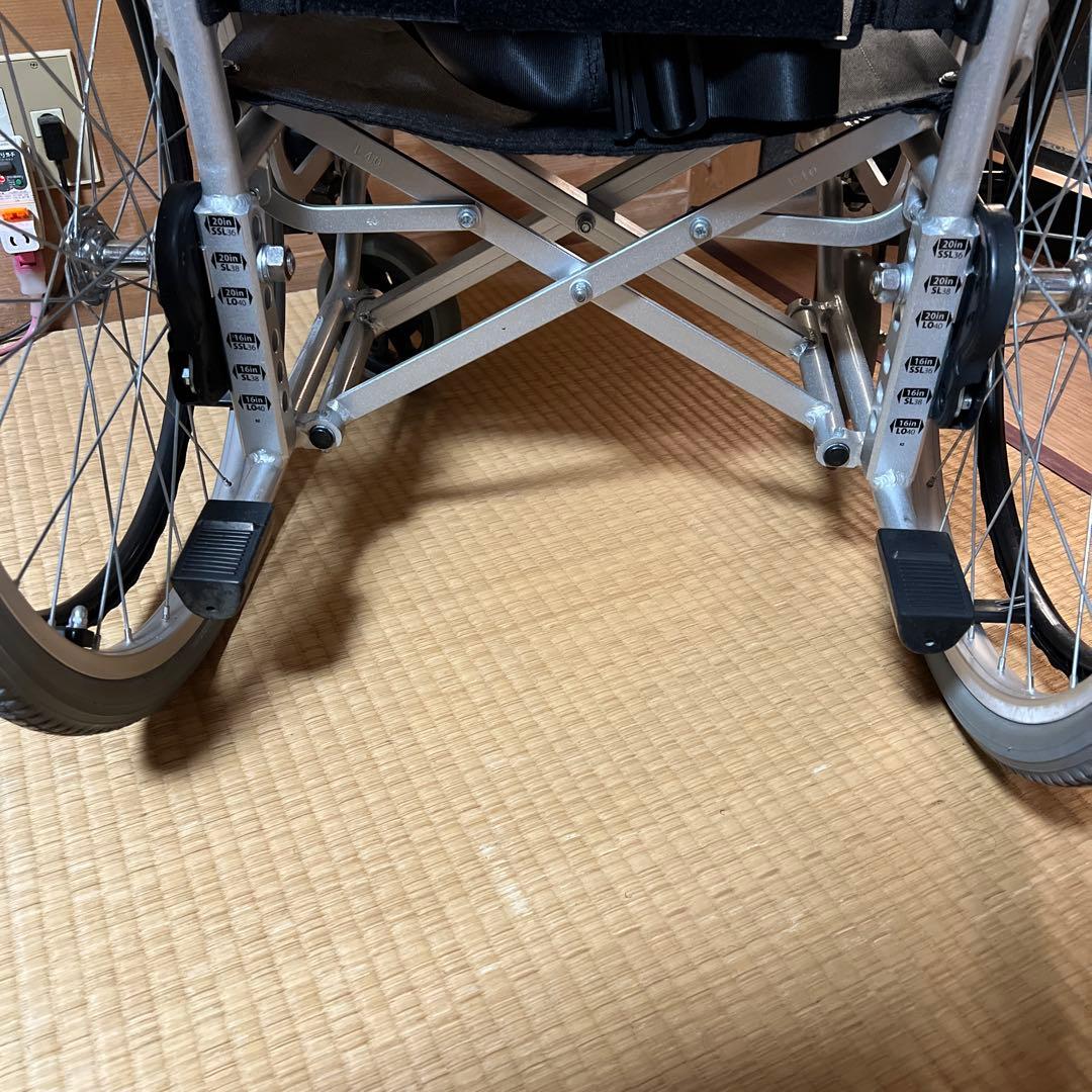 自走式車椅子　カワムラ製　低床型 型番：KZ20-40