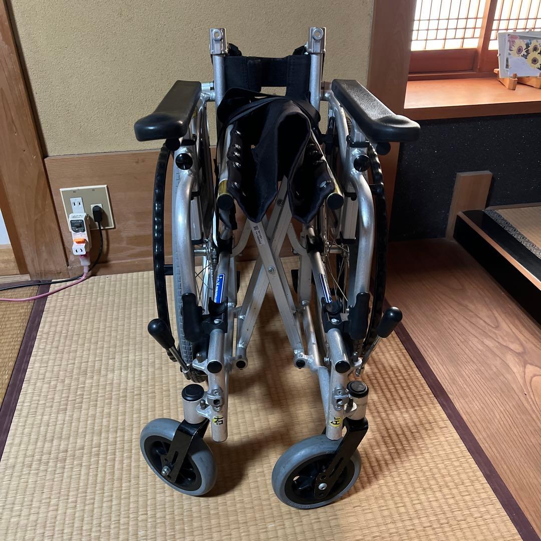 自走式車椅子　カワムラ製　低床型 型番：KZ20-40