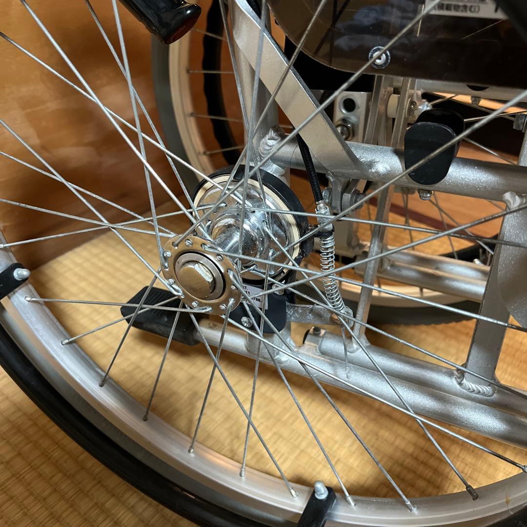 自走式車椅子　カワムラ製　低床型 型番：KZ20-40