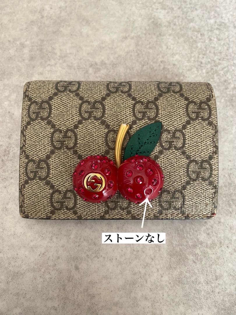 【本日値下げしました】早い者勝ち！GUCCI チェリー二つ折り財布