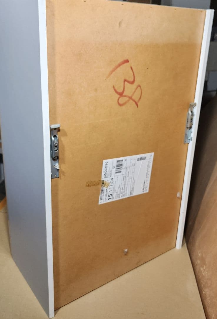 ガツンと大幅値引き ヨーロッパ最高級 可動式回転棚 ウォールユニット 吊り戸棚