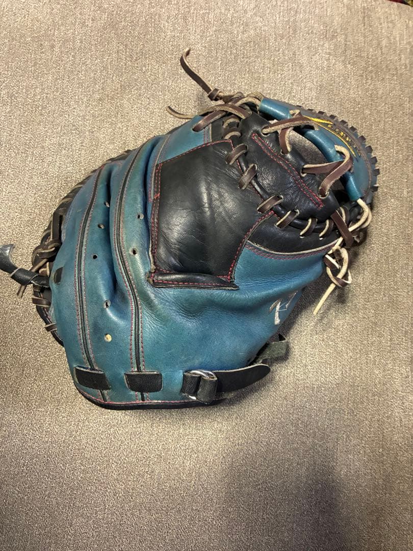 キャッチャーミット　レジェーラ　硬式