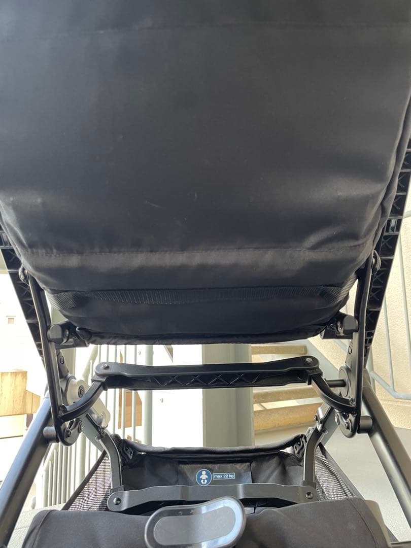 サイベックス折りたたみベビーカーブラック