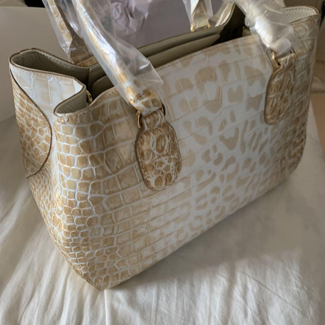 レザージュエルズ ギャレリア　ココリュクスイタリアンレザークロコダイル型押し