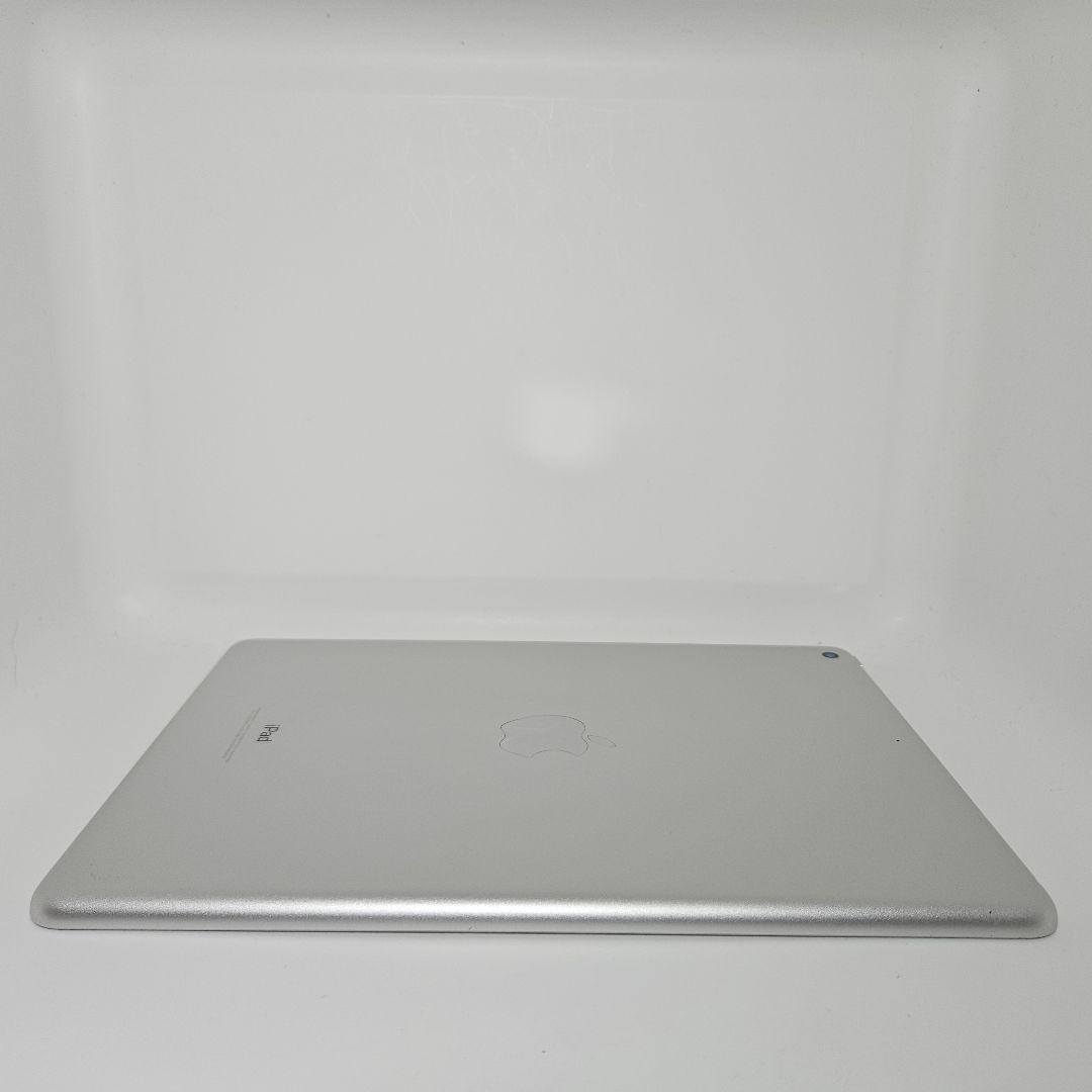 美品 動作品 iPad 第6世代 A1893 Wi-Fi シルバー 32GB