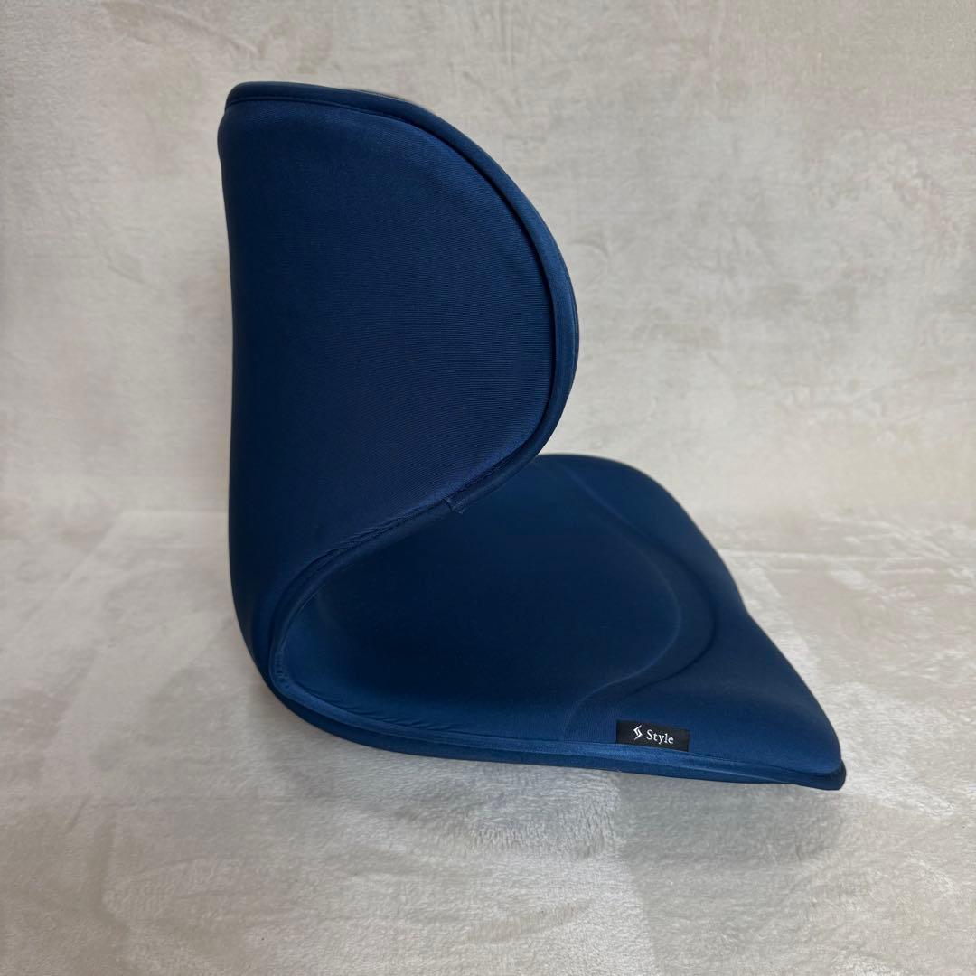 美品 MTG Style スタイル 座 椅子 ボディメイク シート スマート 青