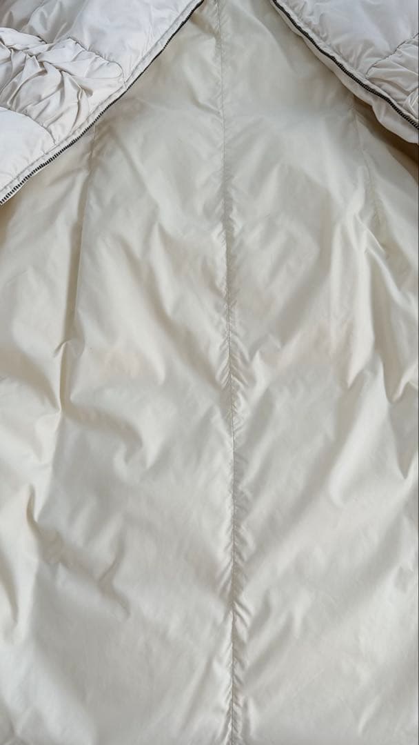 【Man Mara】ホワイトダウン　高級感お上品かつおしゃれ