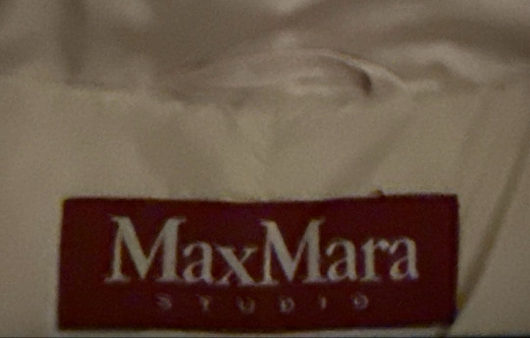 【Man Mara】ホワイトダウン　高級感お上品かつおしゃれ