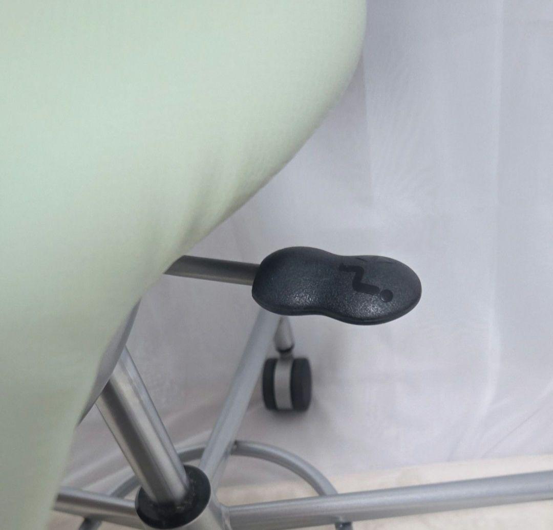 ITOKI イトーキ タシット KLC-012 椅子