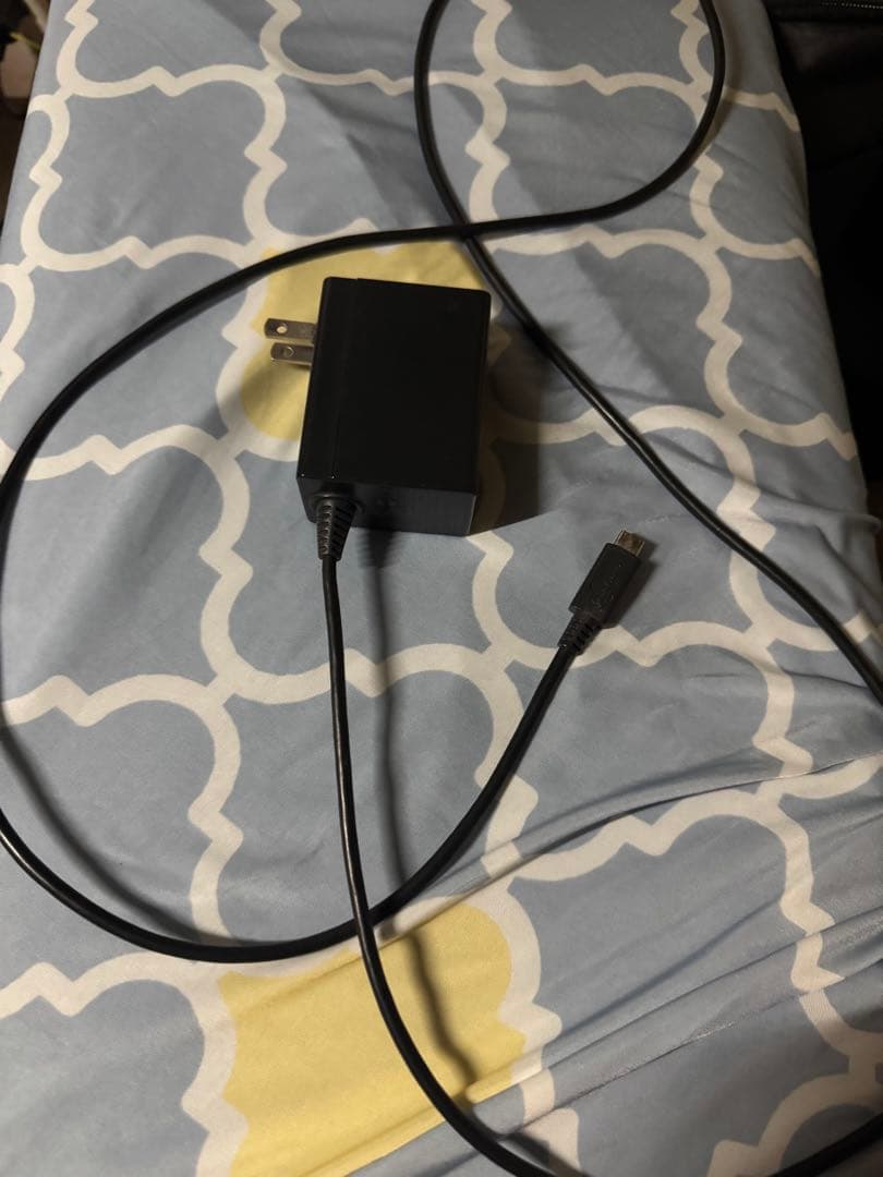 Nintendo Switch本体とプロコン