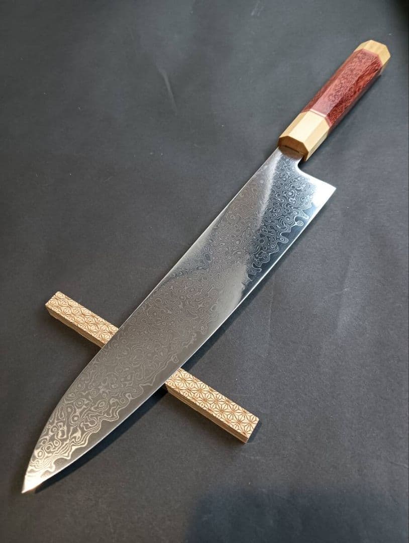 67層鏡面ダマスカスV金10号ステンレス牛刀240mm 花梨八角柄