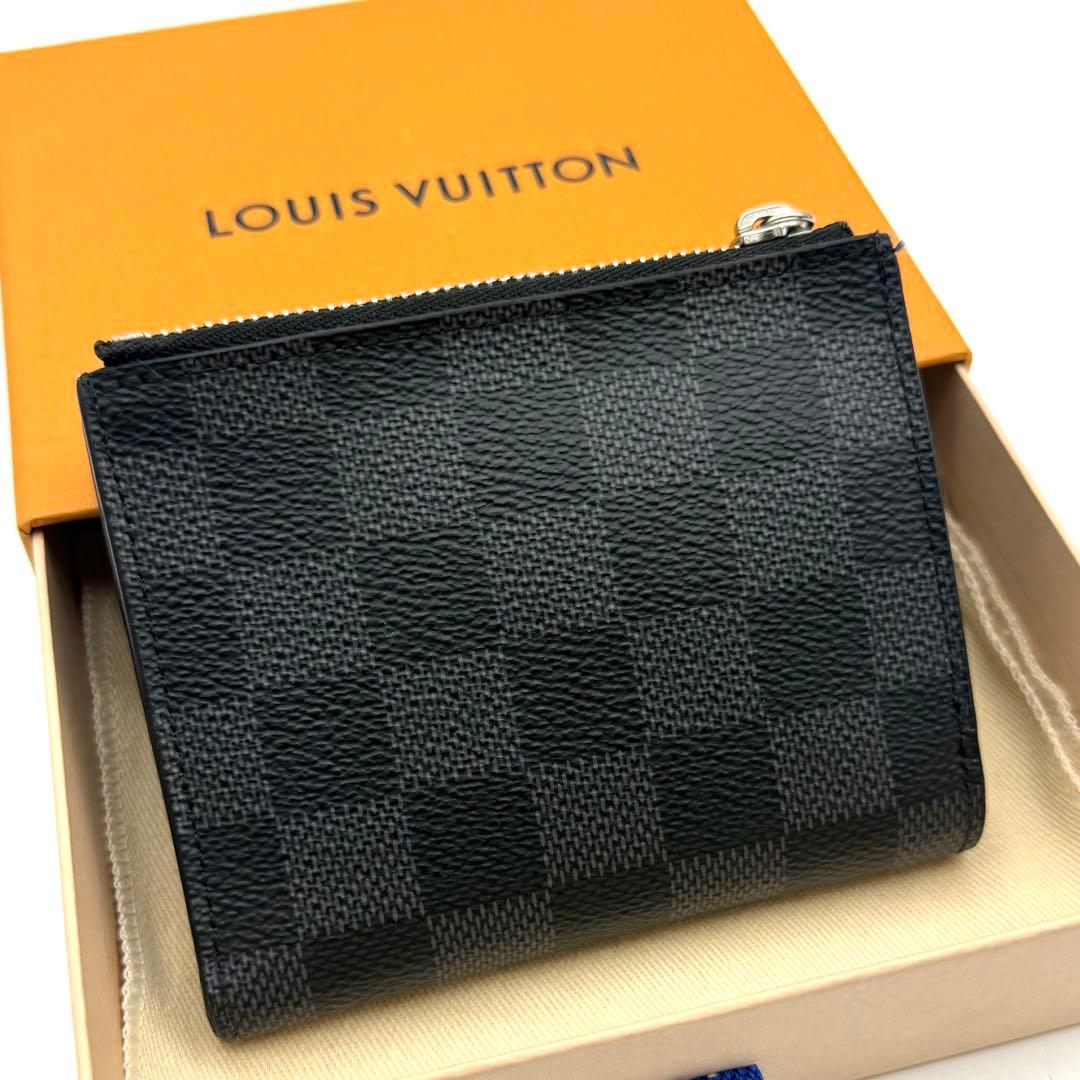 【新品近い】ルイヴィトン ダミエグラフィット ミュルティ ポルトカルト 折り財布