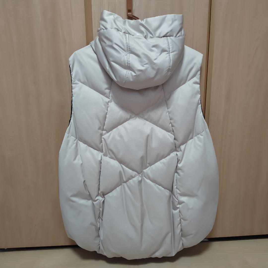 ayane フード付きダウンベスト