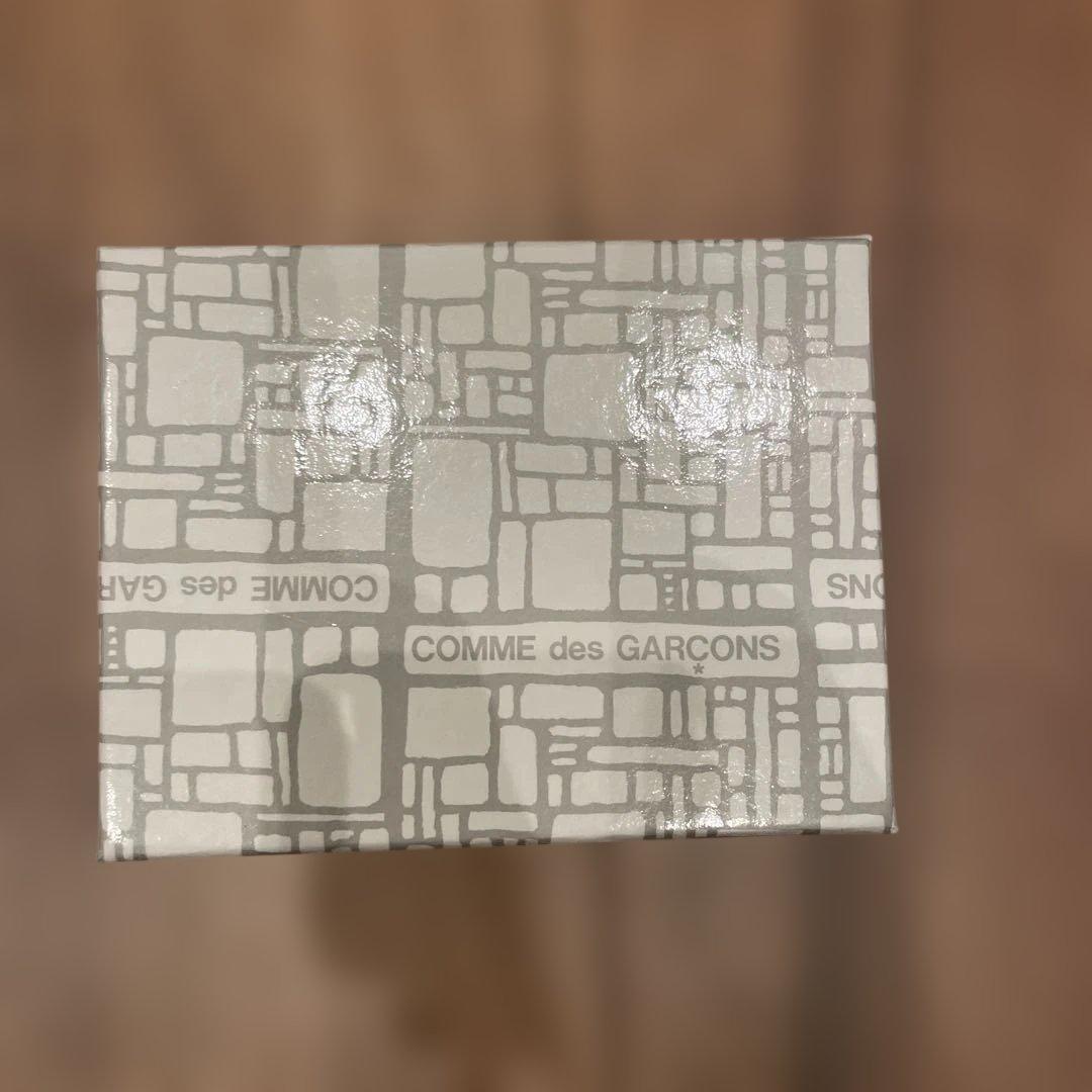 【格安新品未使用品】COMME des GARÇONS 二つ折り財布 ブラック